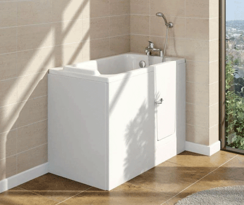 The image shows the right hand option of the Caversham Deep Soak Bath in a bathroom setting